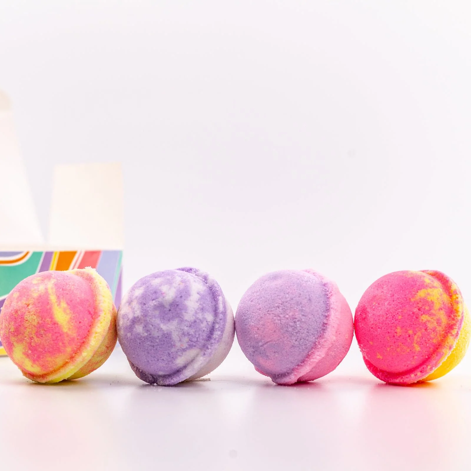 Mini Bath Bomb Set - Image 11